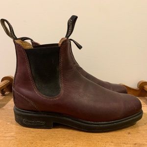 Blundstone 1309 Chisel Toe Chelsea Boot in Redwood (AUS Size 8, US Size 9)